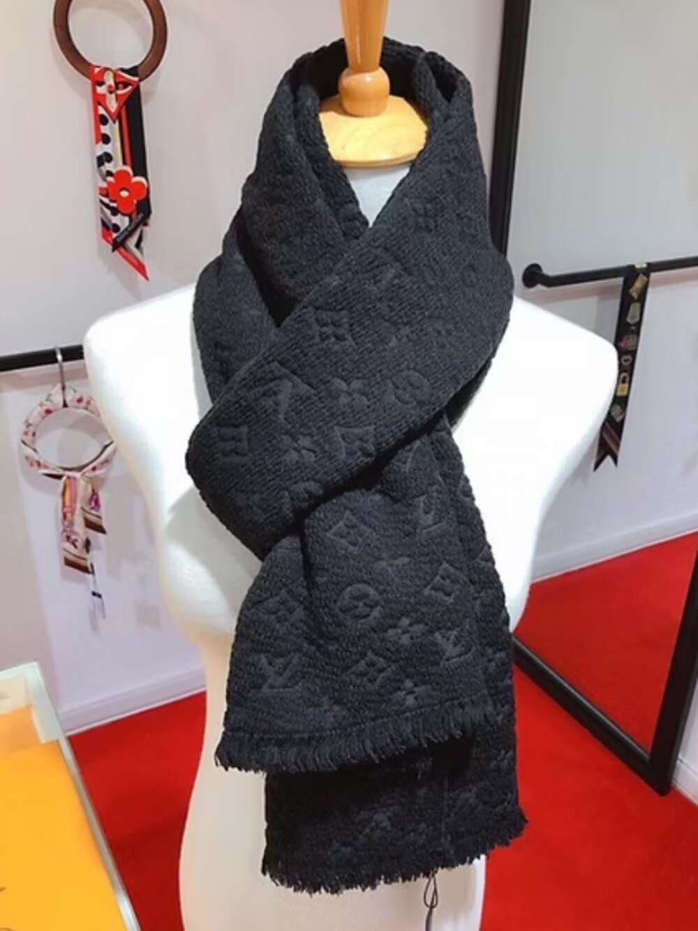 Louis Vuitton Scarf
